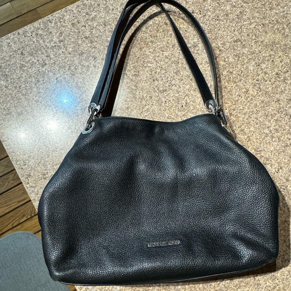 Michael kors Raven large leather multi-pocket shoulder purse